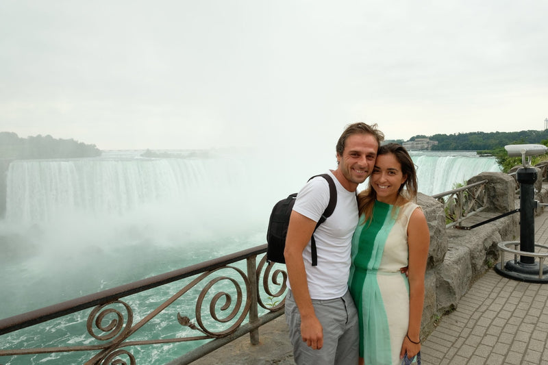 Viajar em casal, desafio - World You Need Is Love Concept Store