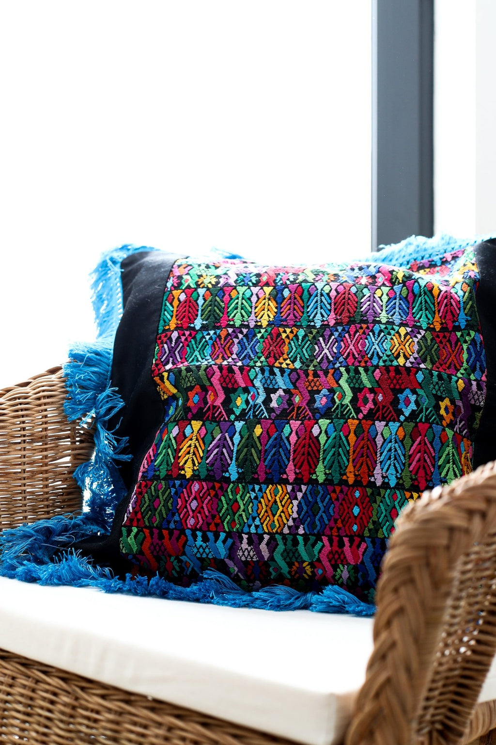 Almofada Boho - Coleção Maria - World You Need Is Love Concept Store